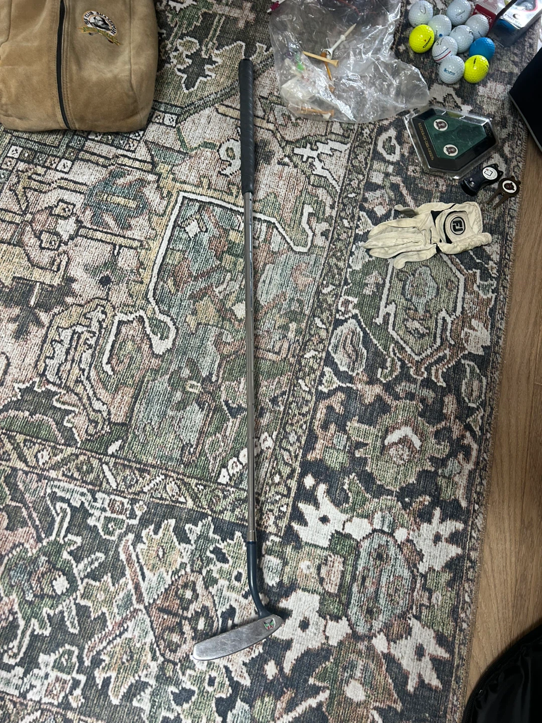 Lady Cobra Golf Club Set with Bags and Accessories - photo 5