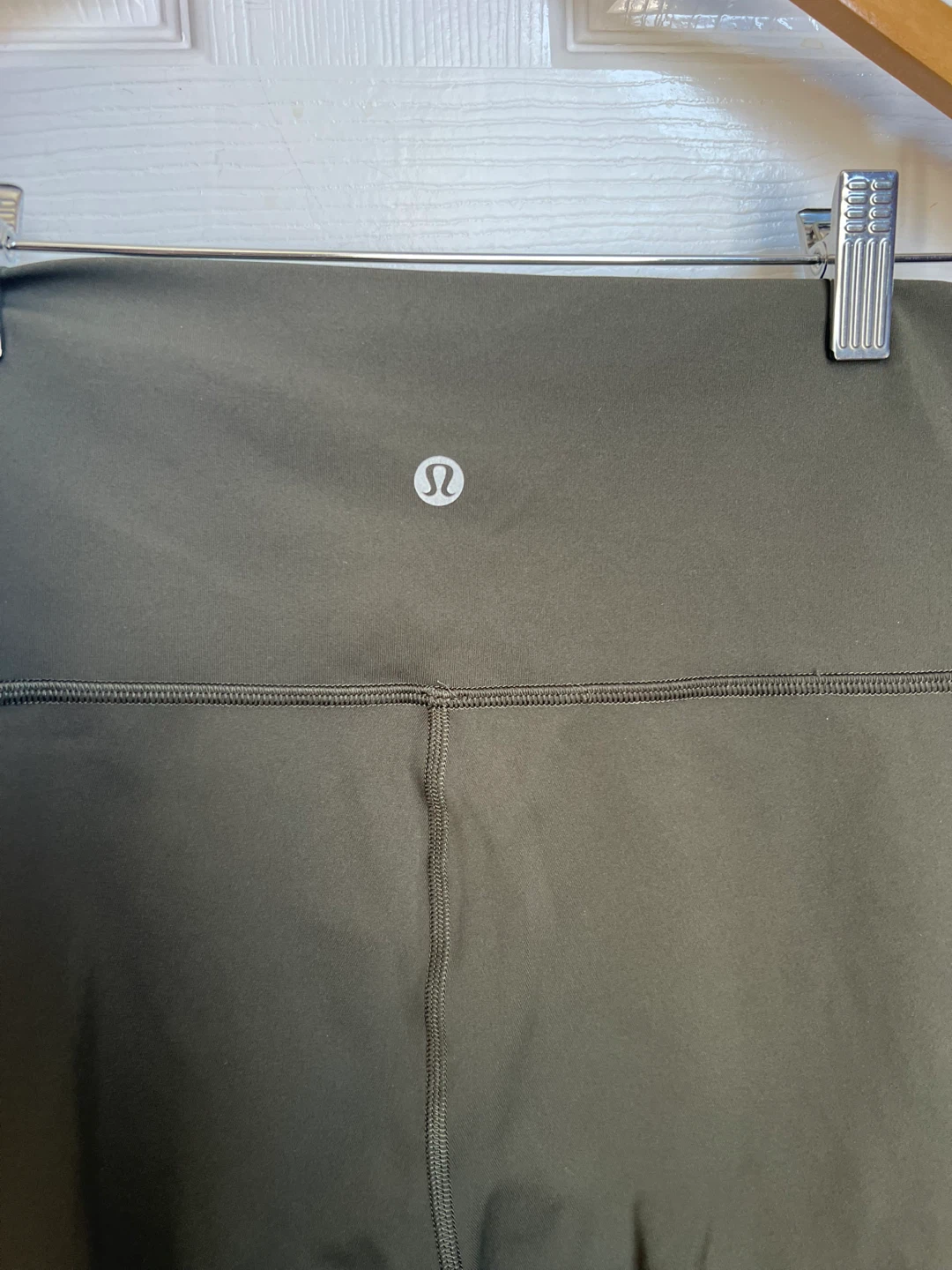 Lululemon Leggings Size 6 - Olive Green - photo 3