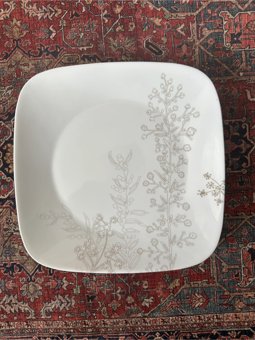 Corelle/Corning Ware Dinner Plates - 6 - $50