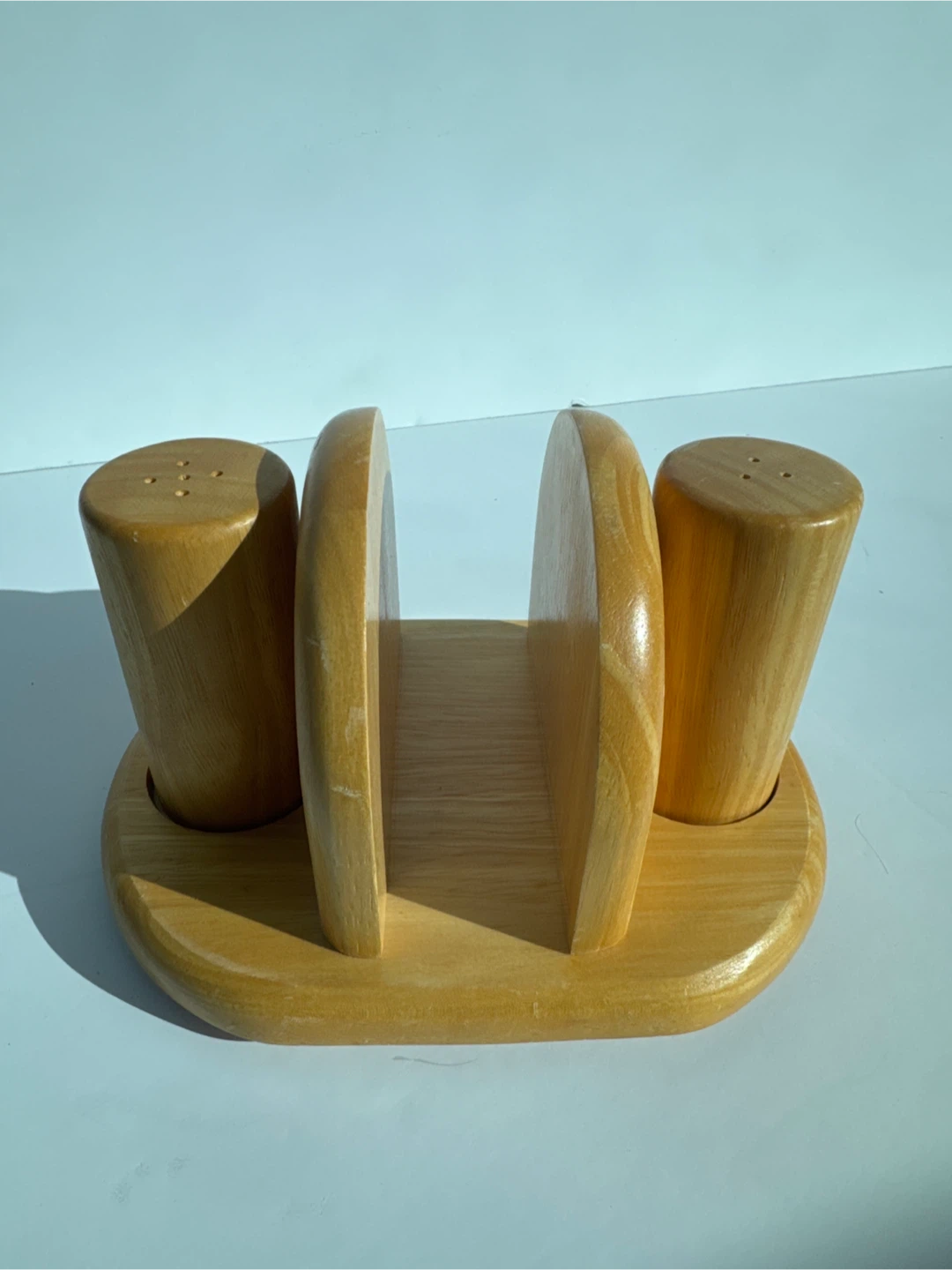 Vintage Kitchen 80s Wood Salt & Pepper Shaker Napkin Holder Set🏆 - photo 2