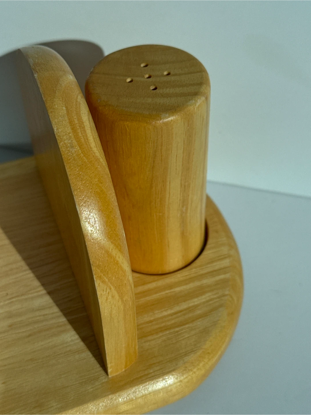 Vintage Kitchen 80s Wood Salt & Pepper Shaker Napkin Holder Set🏆 - photo 5