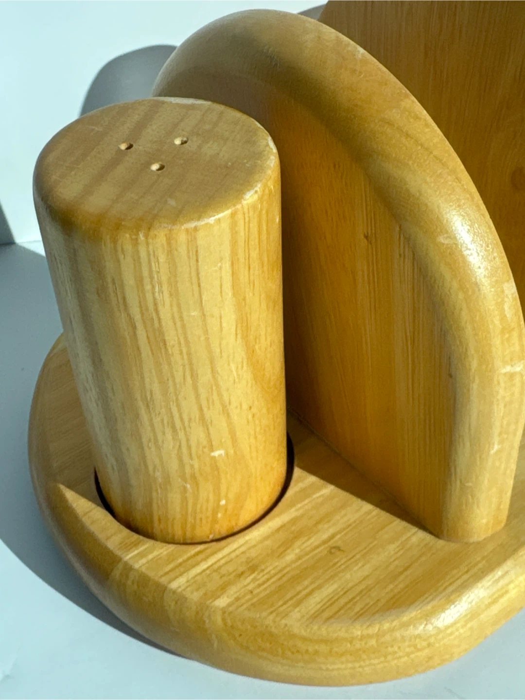 Vintage Kitchen 80s Wood Salt & Pepper Shaker Napkin Holder Set🏆 - photo 4