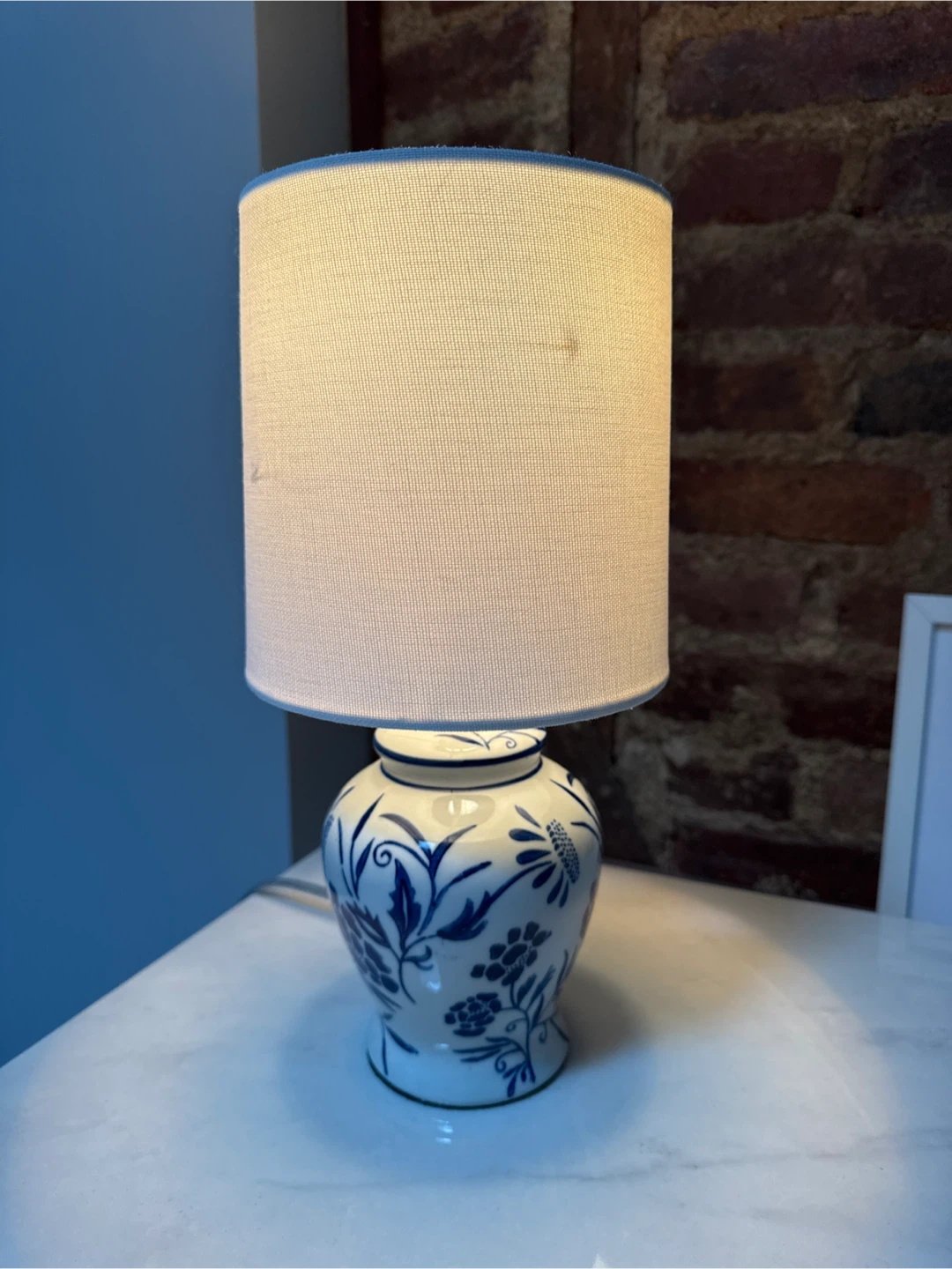 Blue and White Floral Ceramic Mini Table Lamp