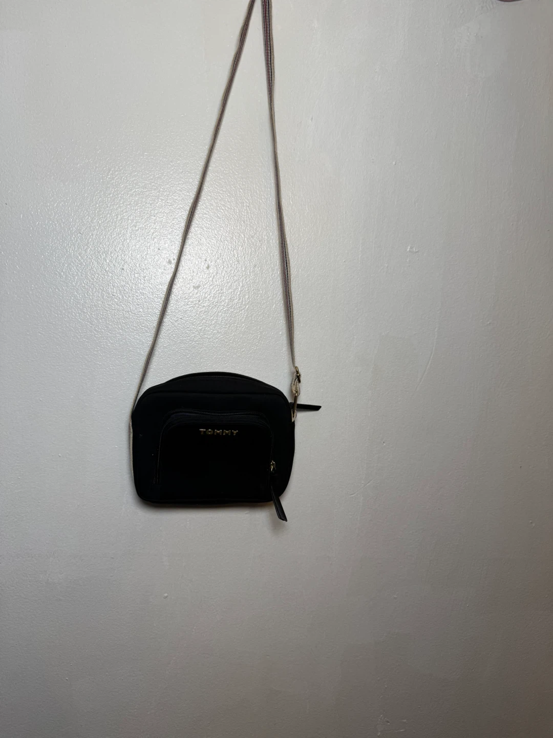 Tommy Hilfiger Black Crossbody Bag - photo 2