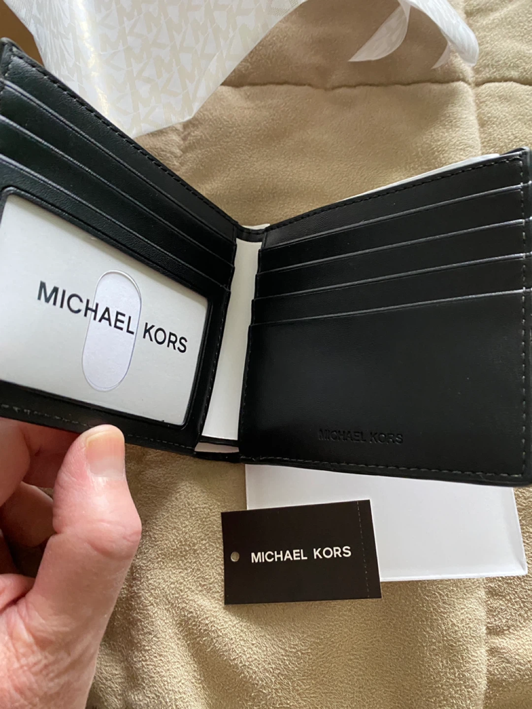 Michael Kors  New in box Hudson Bi-Fold Wallet - photo 4