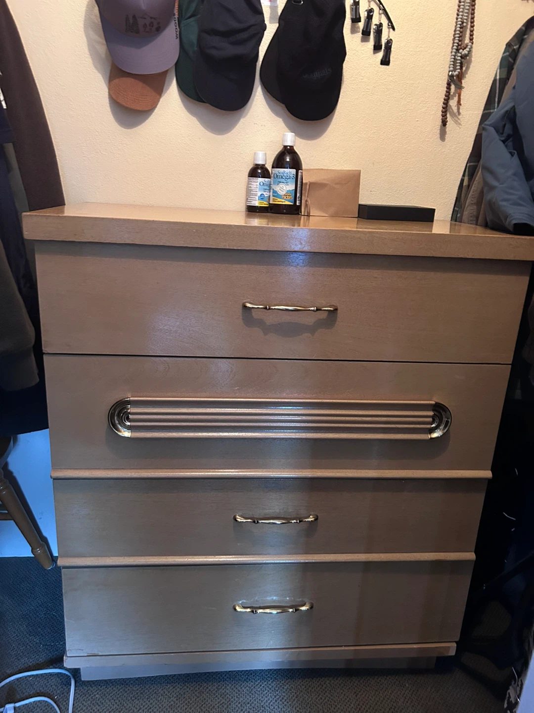 Vintage 4-Drawer Dresser