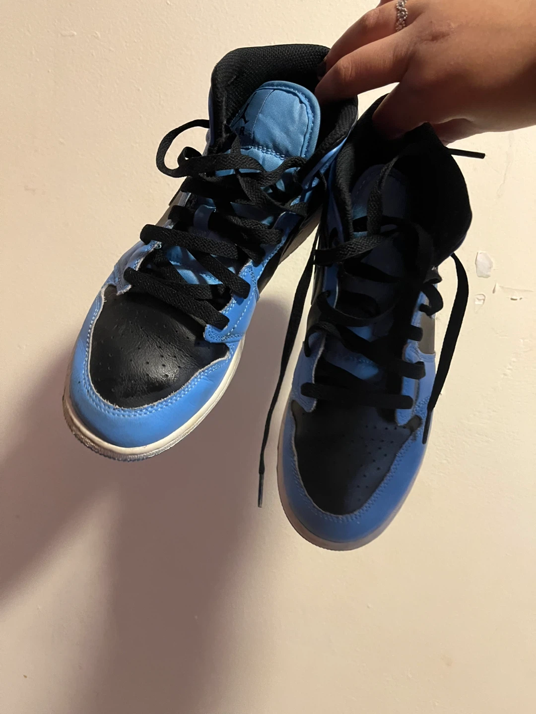 Nike Air Jordan 1 Mid SE US Youth 7Y Sneakers - photo 2