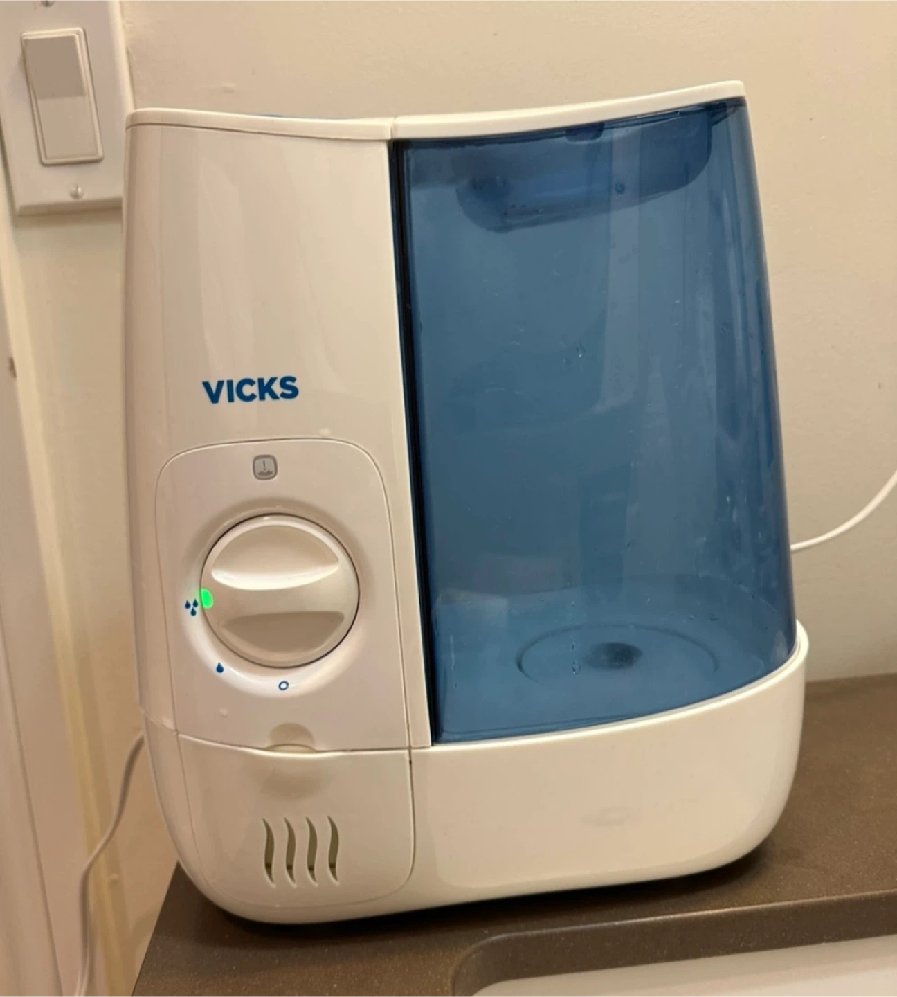 Vicks warm mist humidifier