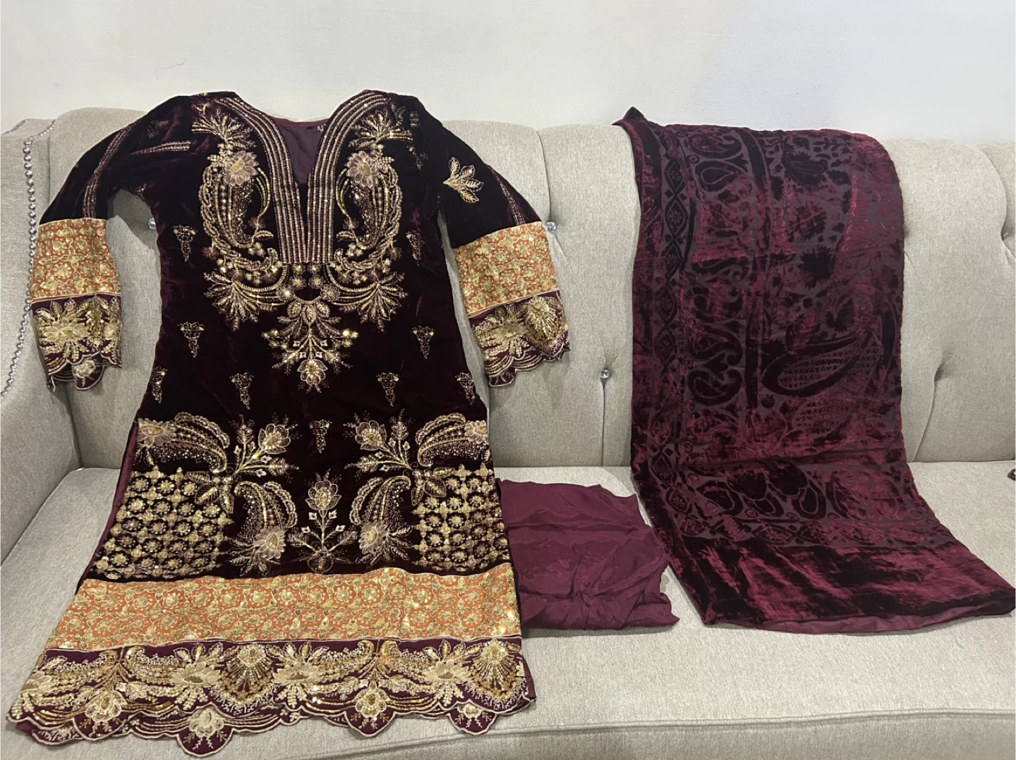 New Adan's Libas Embroidered Velvet Dress with Shawl - photo 5