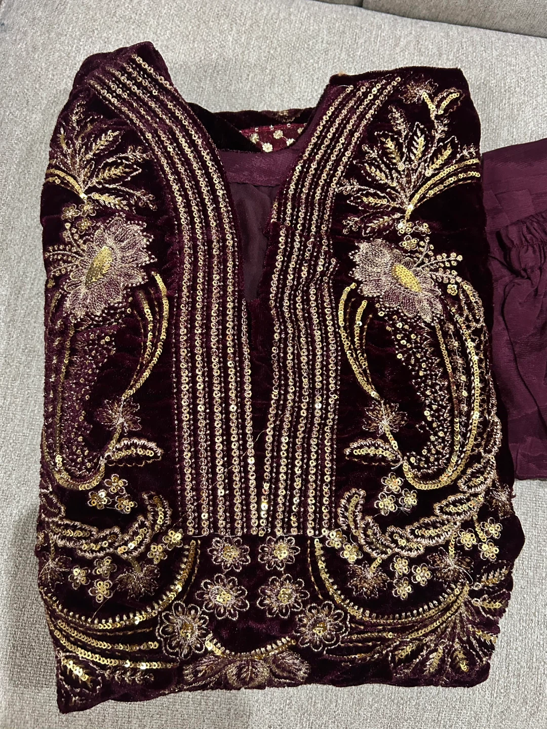 New Adan's Libas Embroidered Velvet Dress with Shawl - photo 4