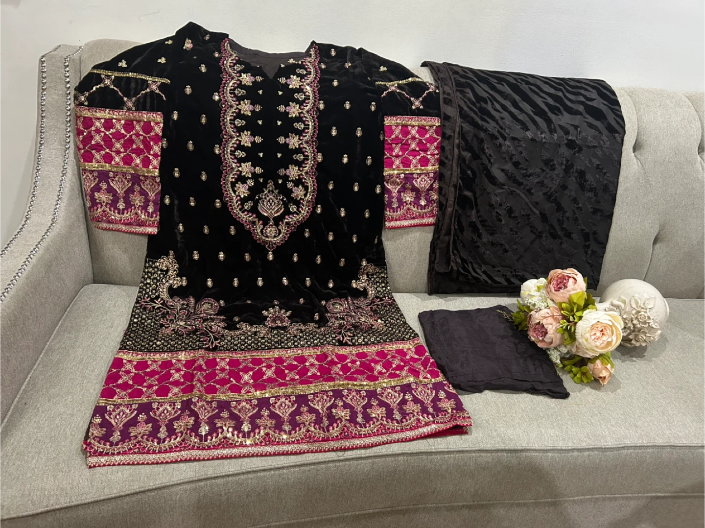 New Adans Libas Black Velvet Embroidered Dress - photo 4