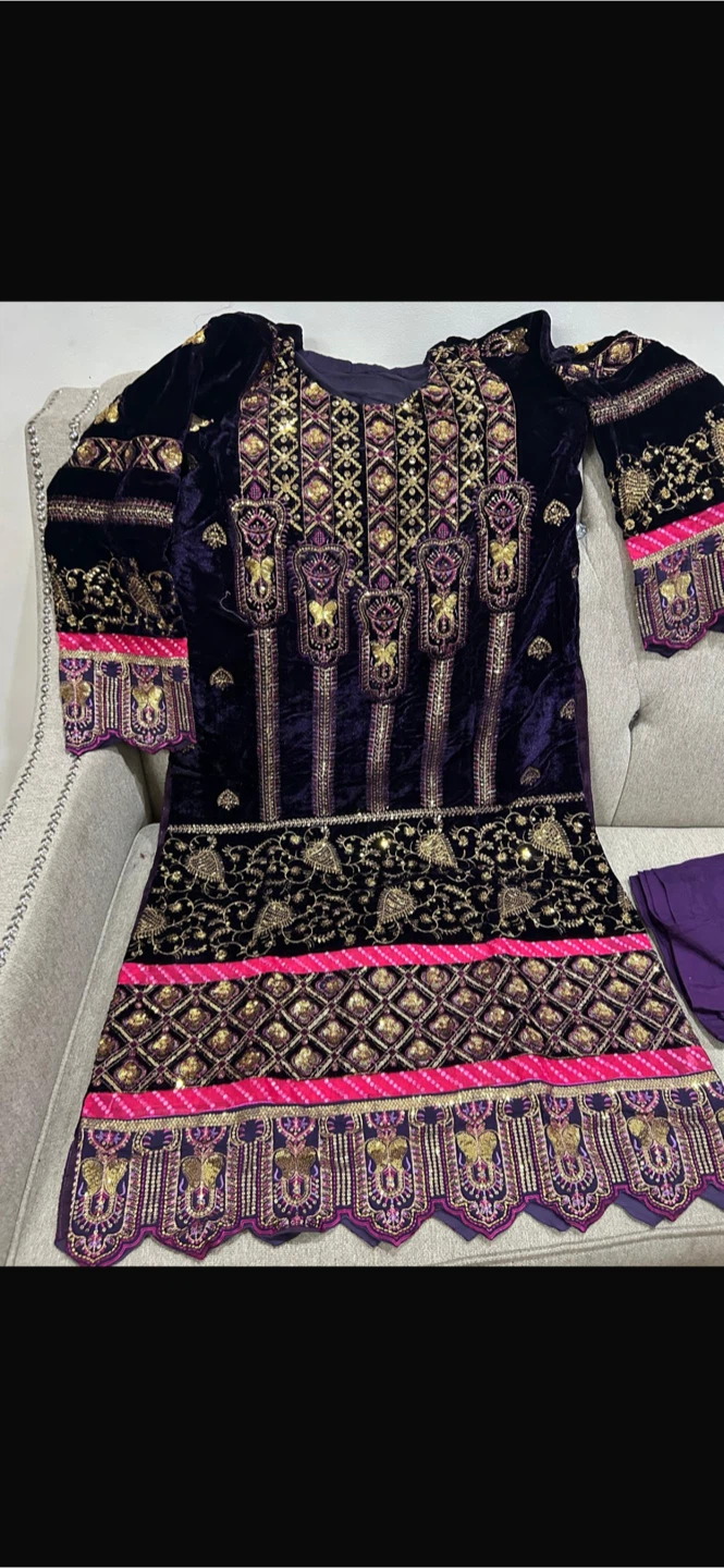 New Velvet Salwar Kameez Outfit - Purple with Gold Embroidery - photo 2