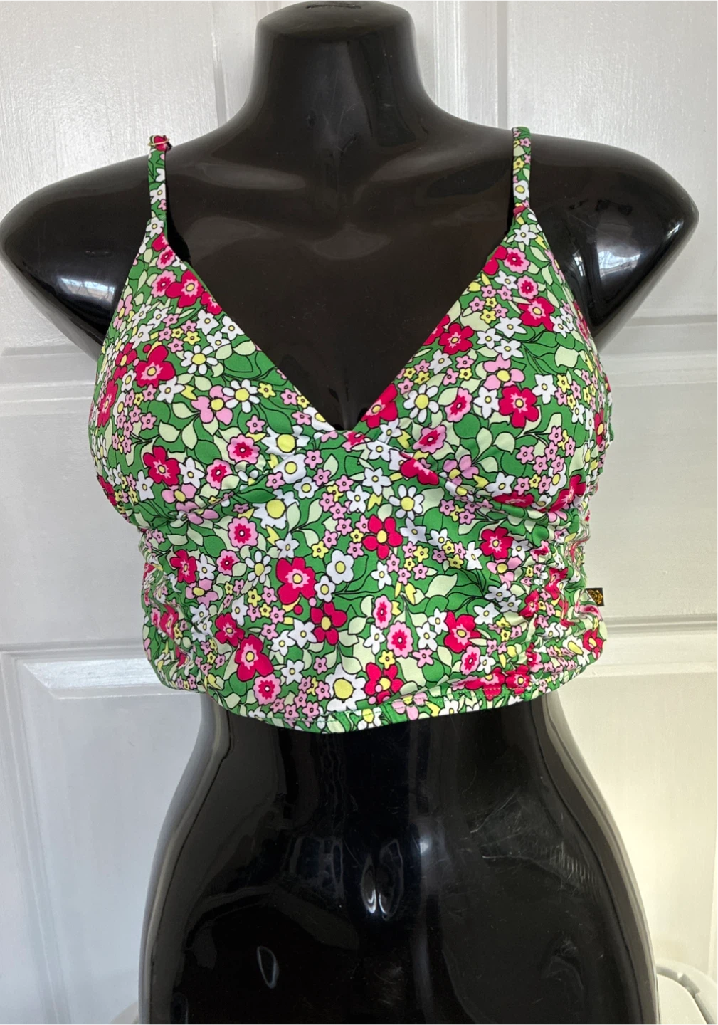 Green floral print crop top