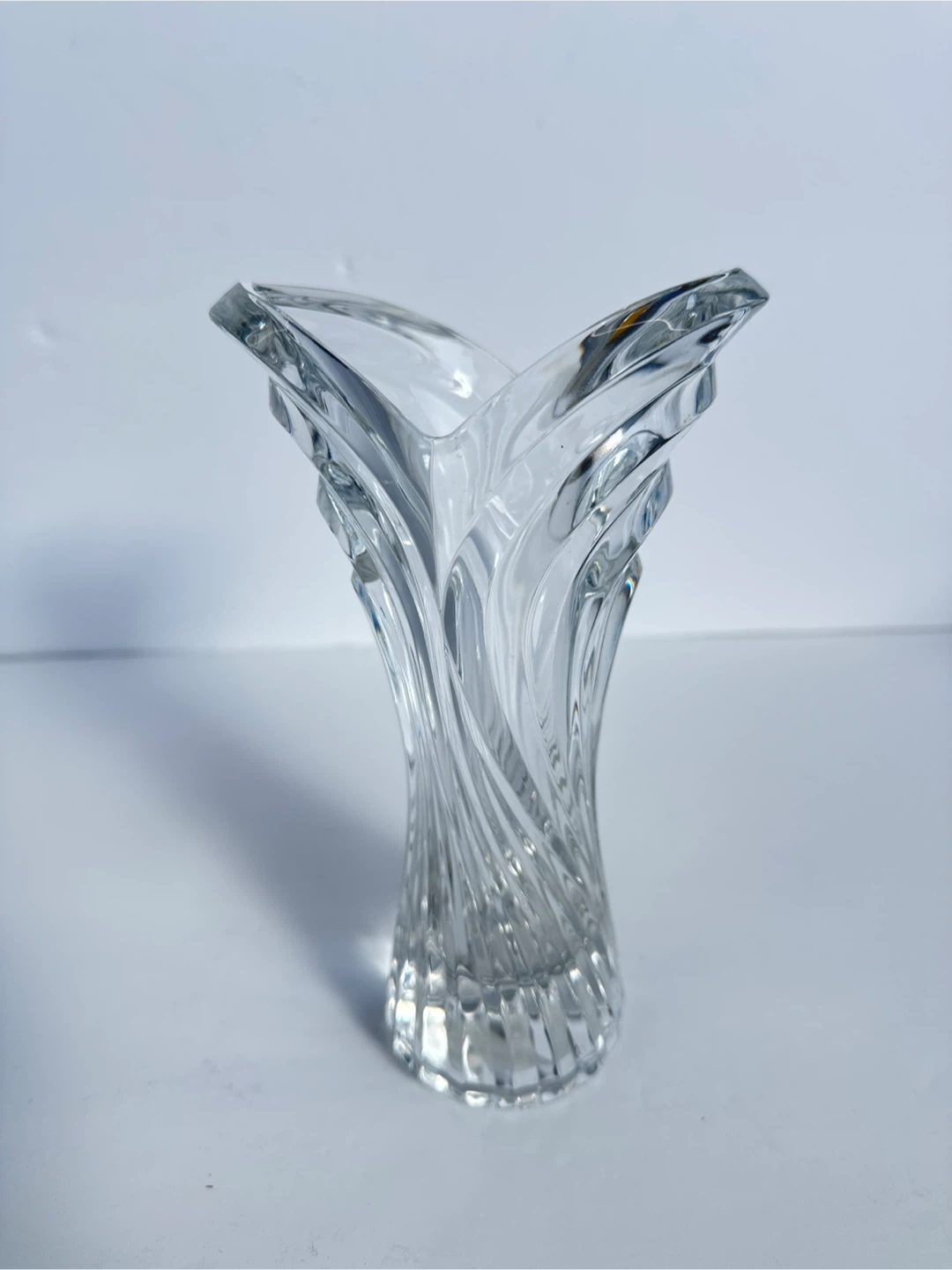 Stunning NEW Vintage Mikasa Crystal Swirl Vase: Spring Flair🏆 - photo 5