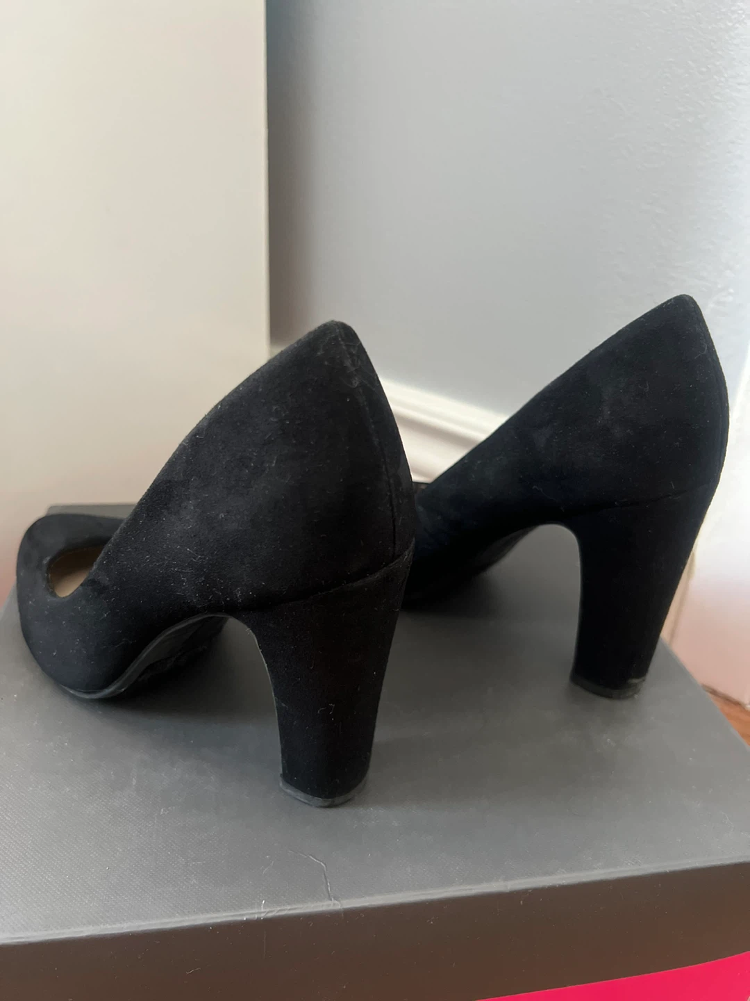 FERRAGAMO Black Suede Heels - photo 2