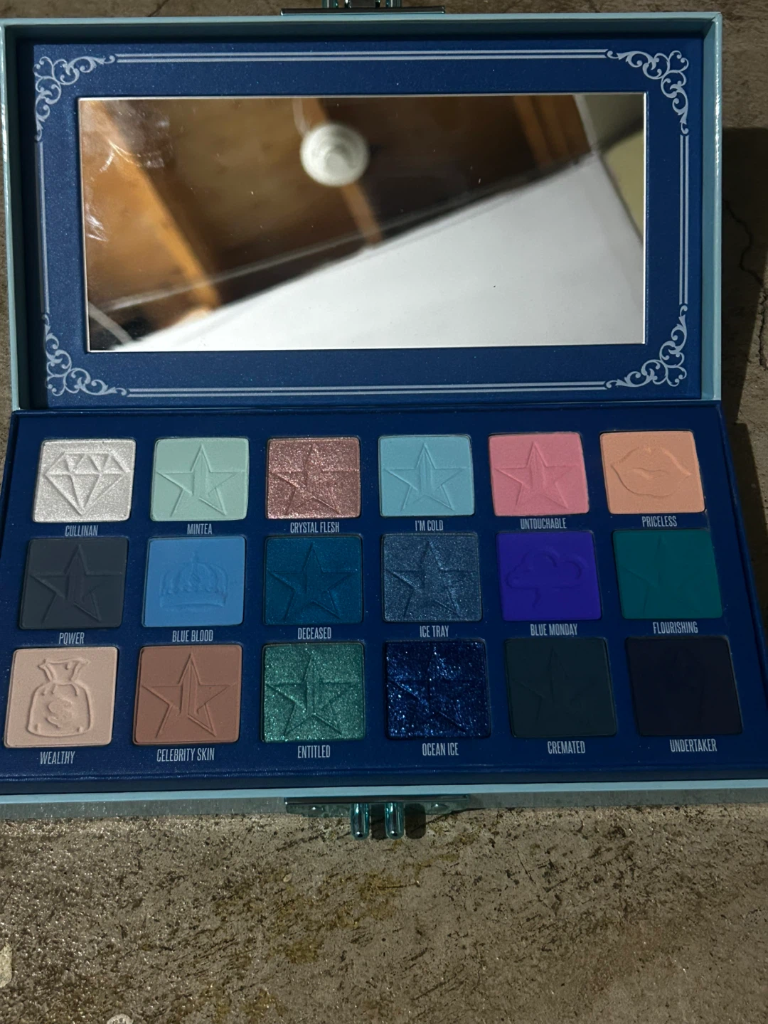 Jeffree Star Cosmetics Blue Blood Eyeshadow Palette