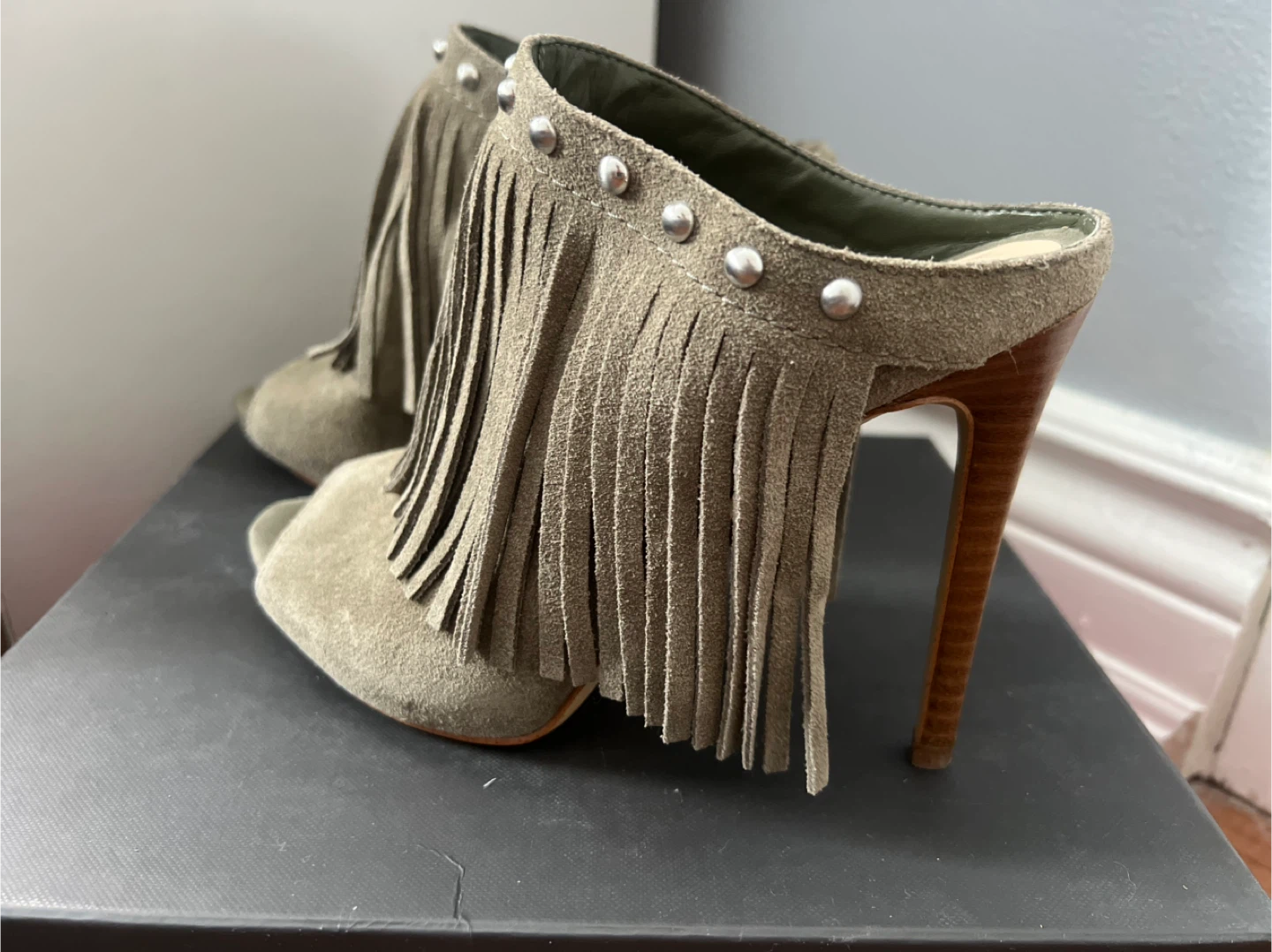 Guess Suede Fringe Heeled Mules - photo 5
