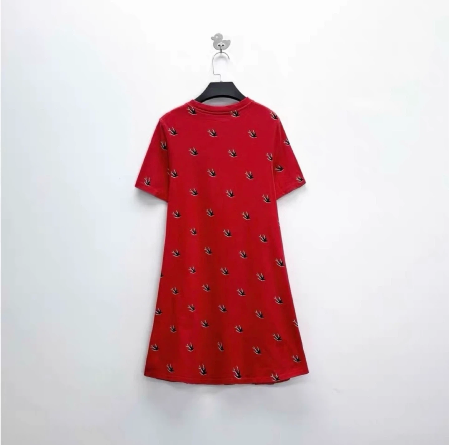 MCQ Red Swallow Print T-Shirt Dress - photo 3