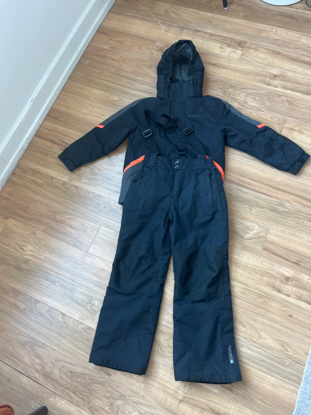 Mountain Warehouse Snow Ski Jacket and Snow Pants Set - Black 🏆