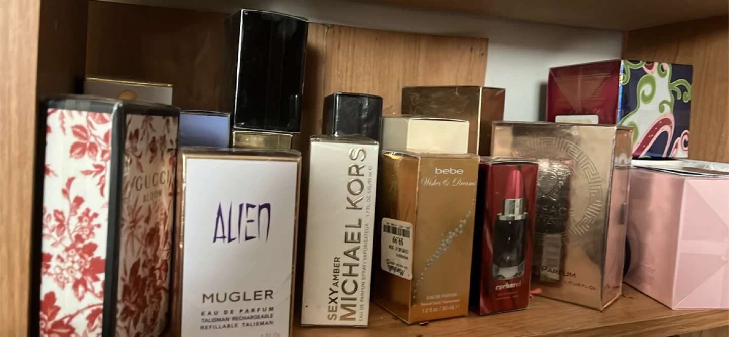 Read description first New ladies perfumes