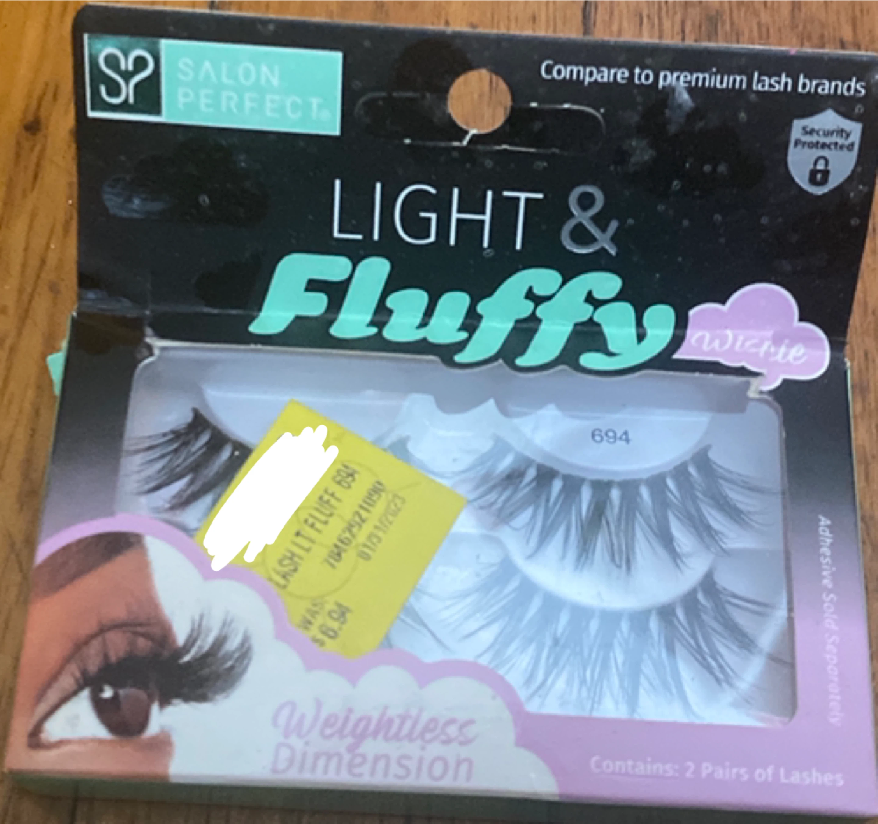 Salon Perfect Light & Fluffy Lashes 694