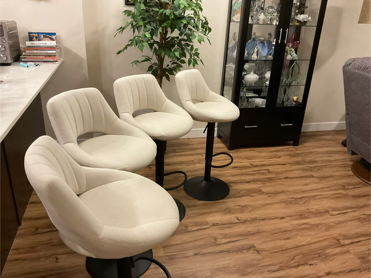 Set of 4 White Adjustable Bar Stools - photo 2