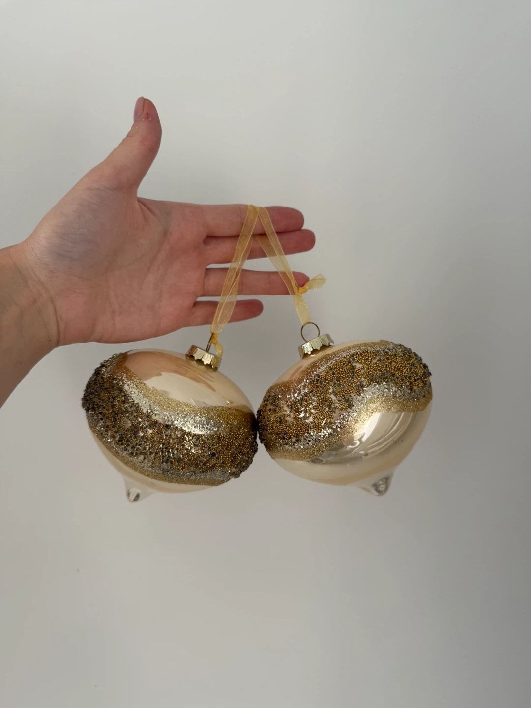 Set of 2 Glass Christmas Ornaments
