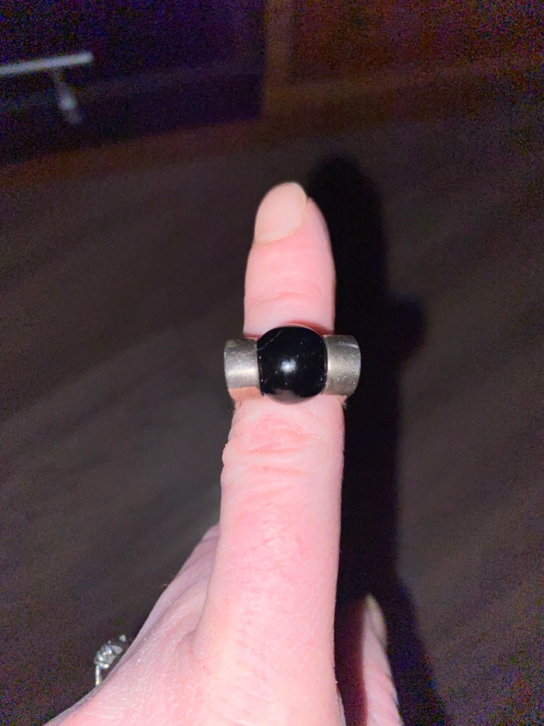 Heavy 925 silver ring with black bead that spins