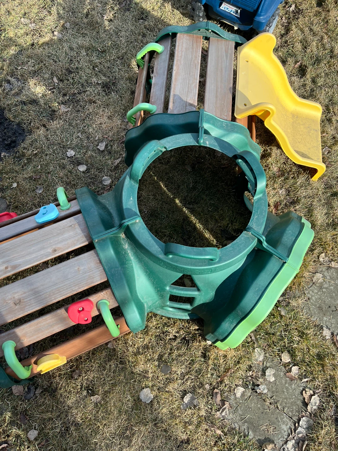 Little Tikes Play Structure with Slide - photo 2