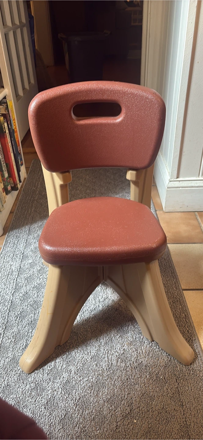 Step2 Kids Plastic Chair - Brown/Tan - photo 2