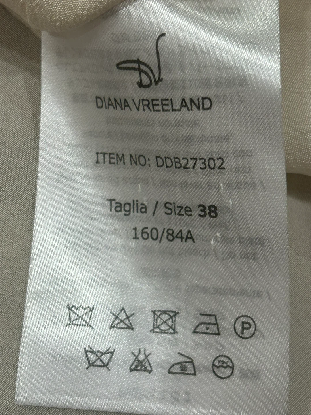 DIANA VREELAND Sleeveless Blouse - Cream - Size 38 - photo 4