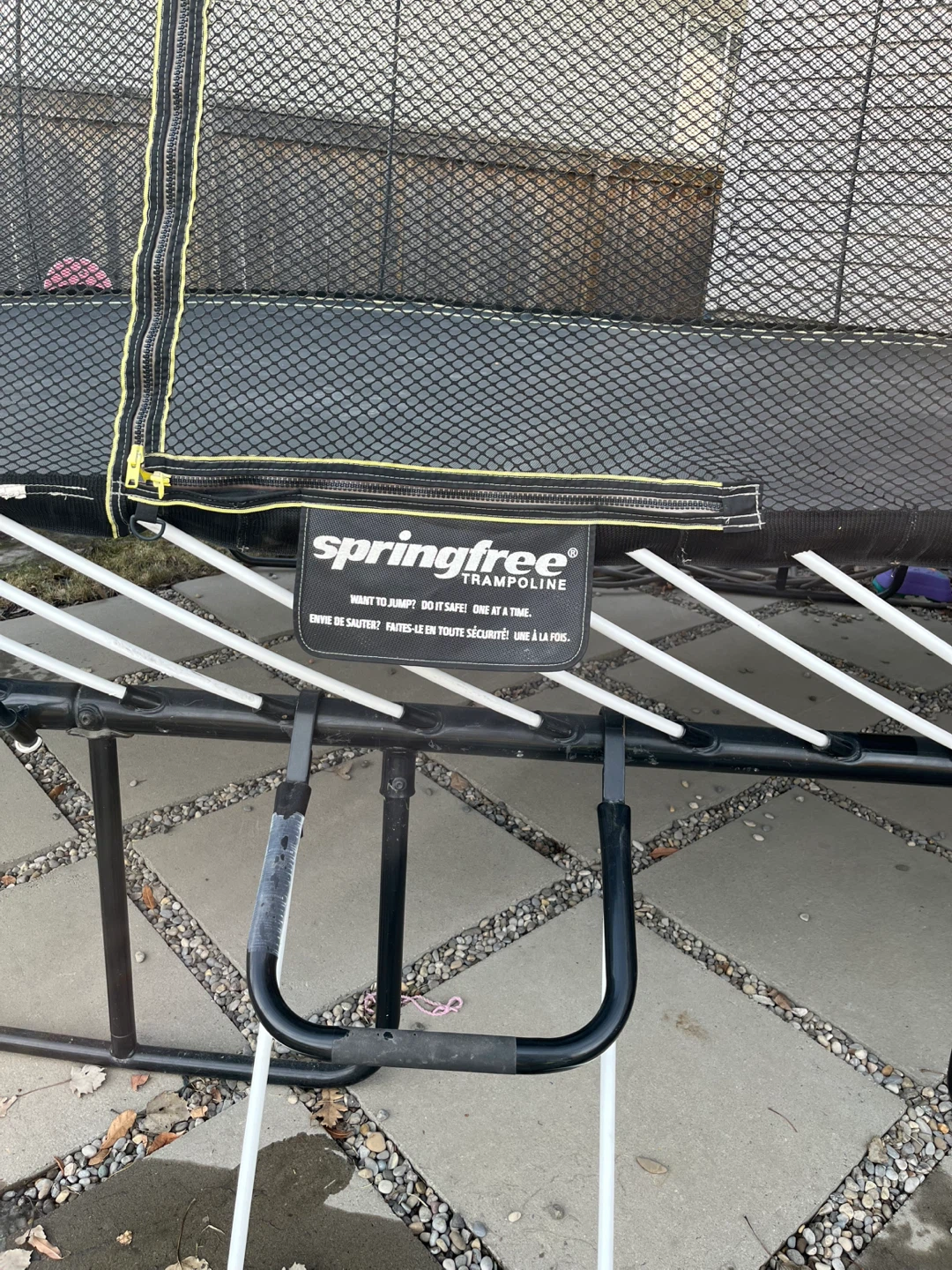 Springfree Trampoline with Basketball Hoop