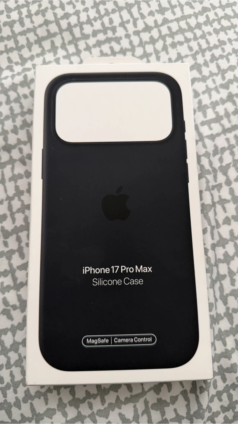Apple iPhone 17 Pro Max Silicone Case