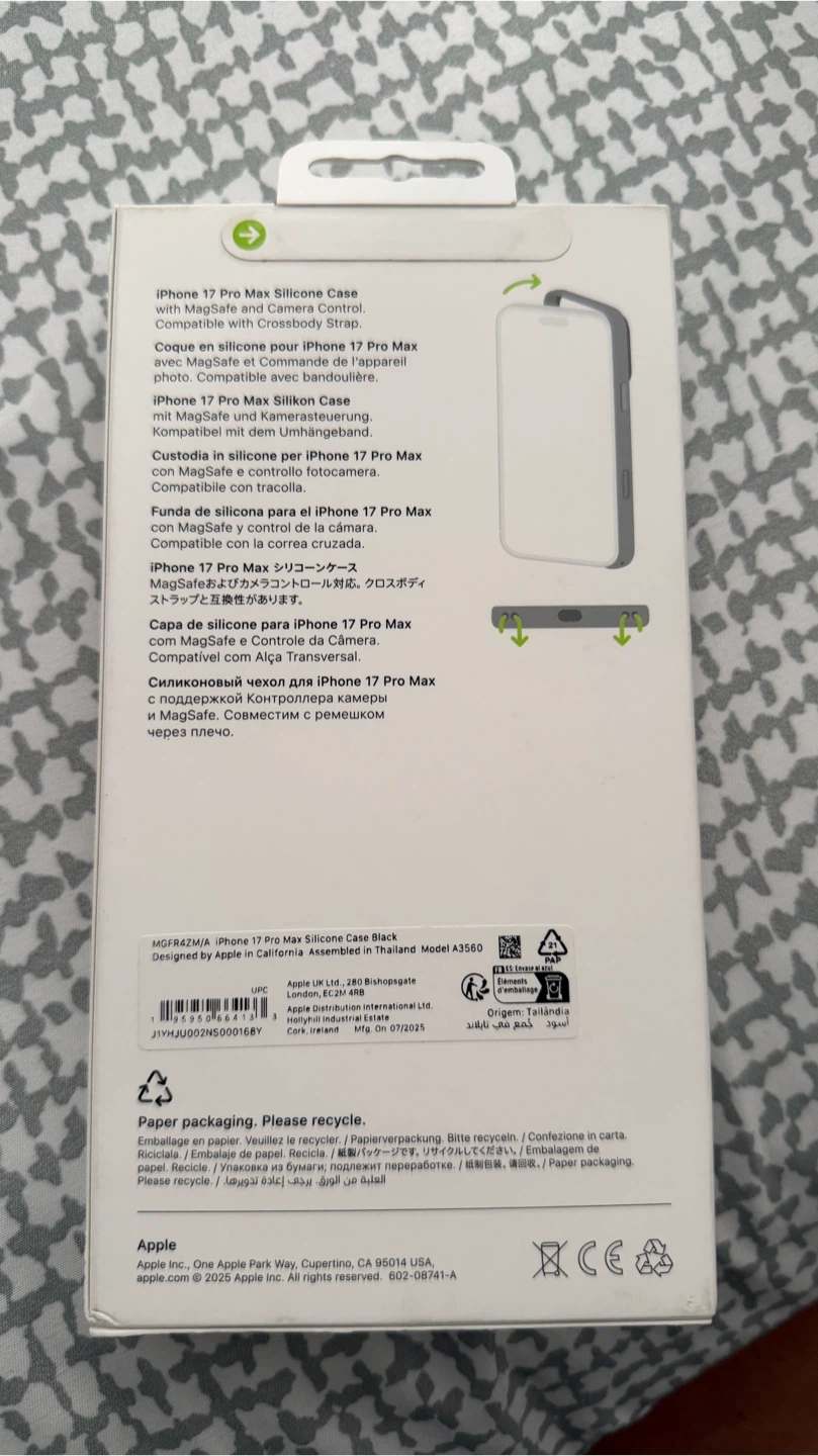 Apple iPhone 17 Pro Max Silicone Case - photo 2