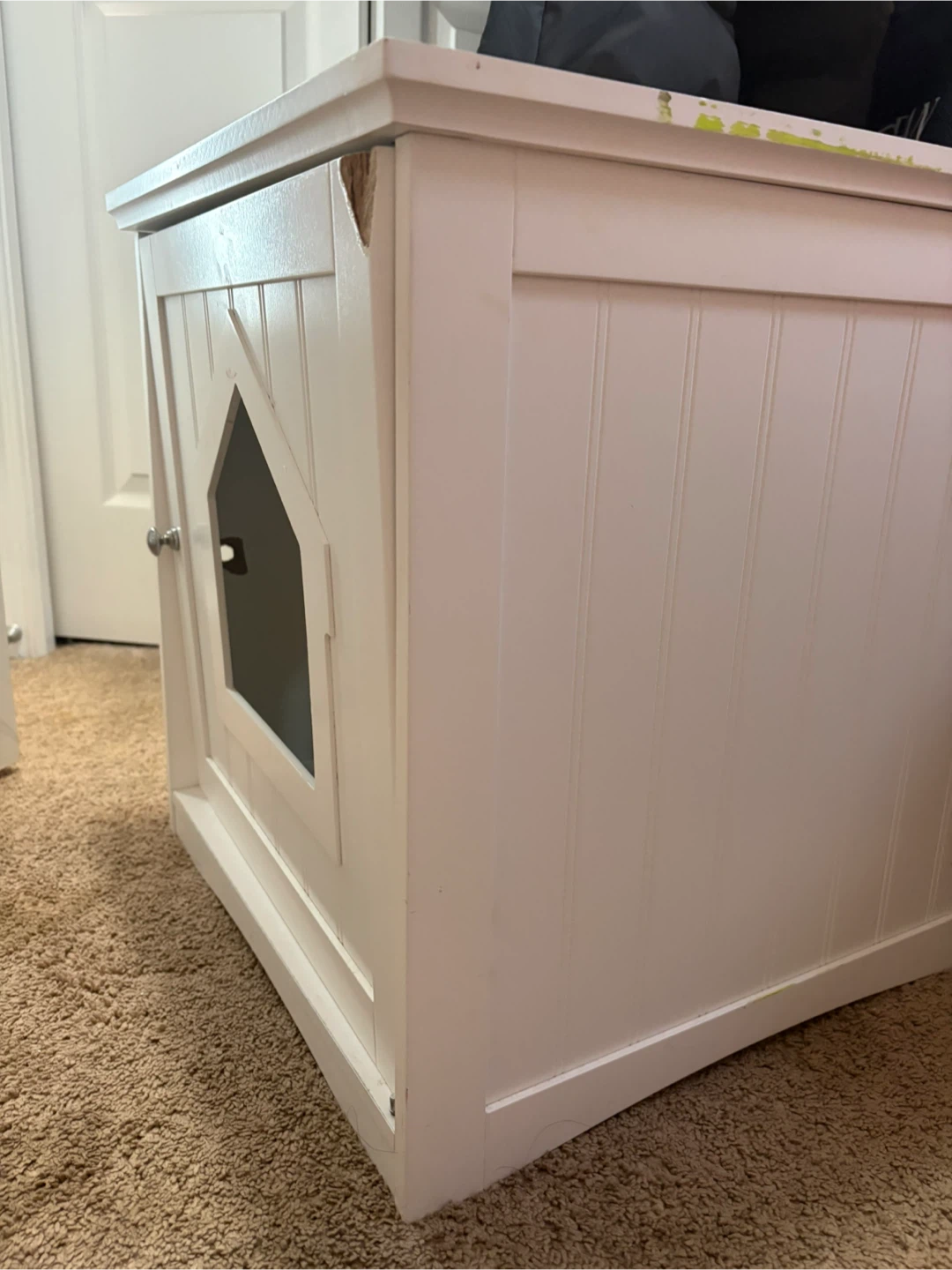 White Wooden Pet House End Table - photo 3