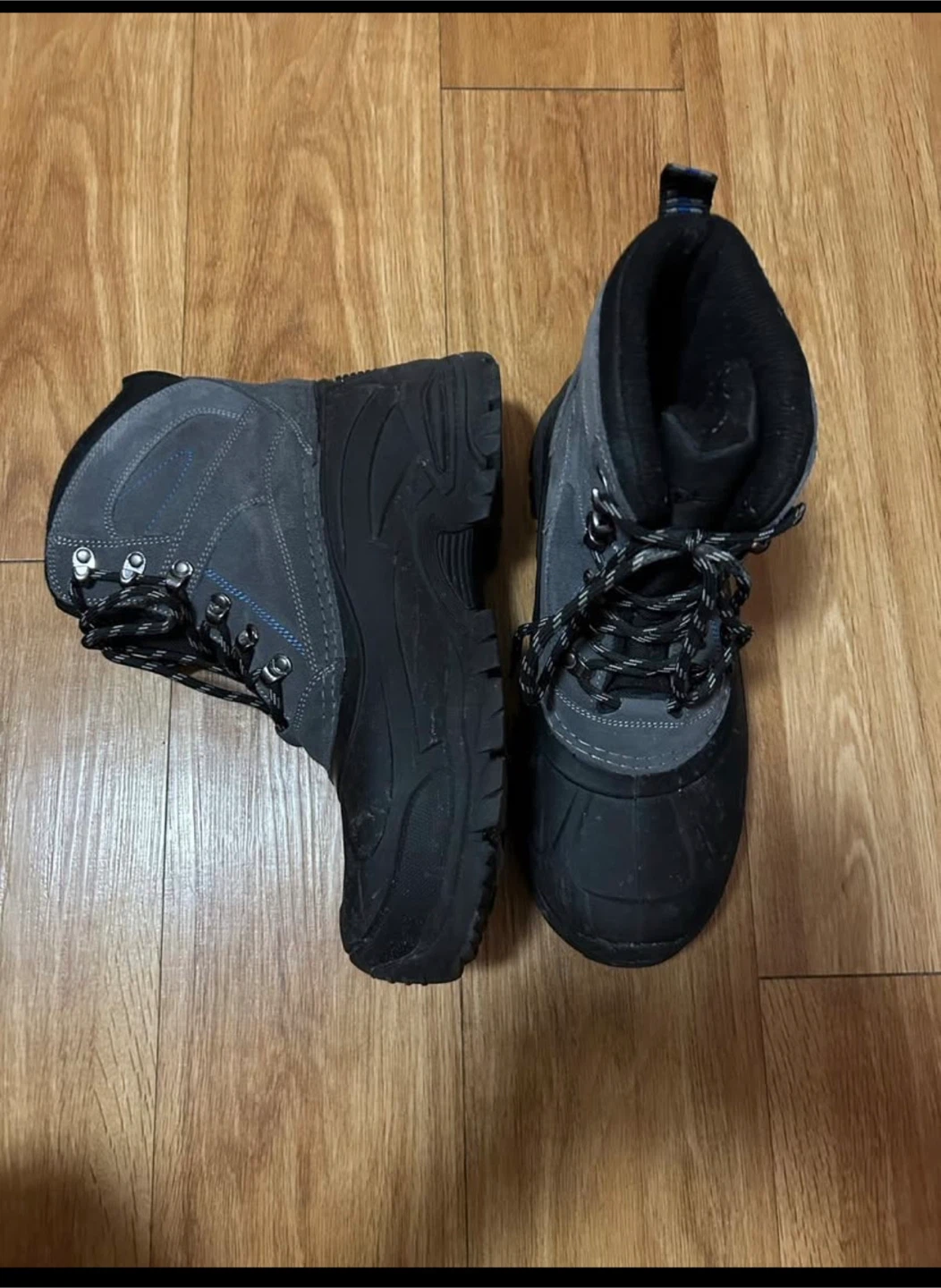 Snow Boots only worn twice - photo 2