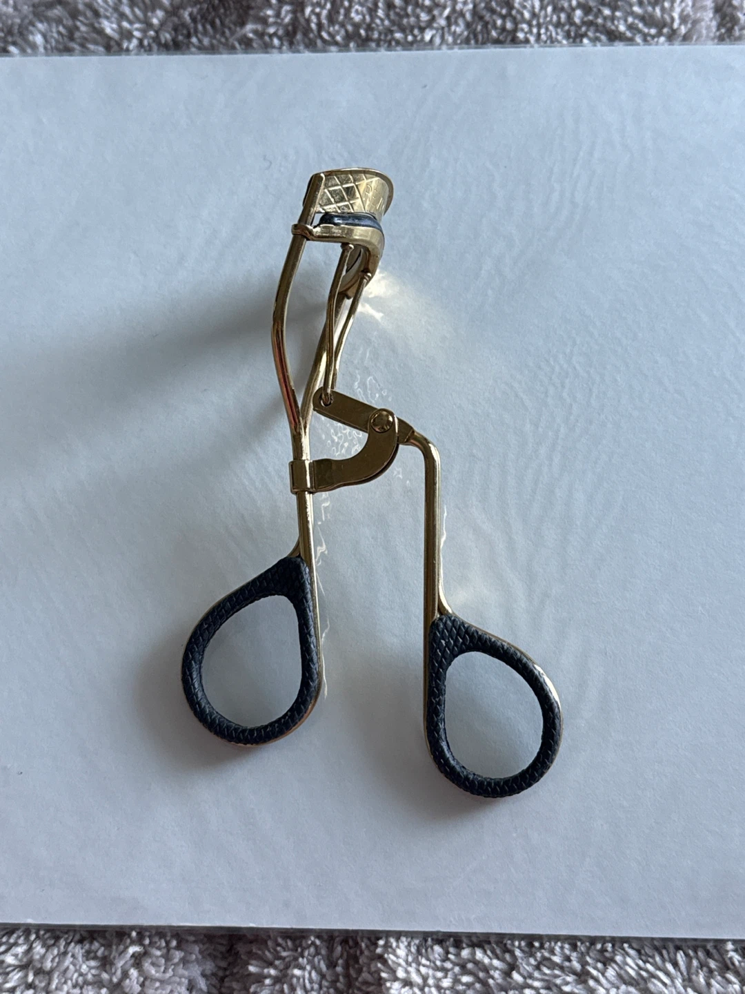 Revlon Gold Tone Eyelash Curler