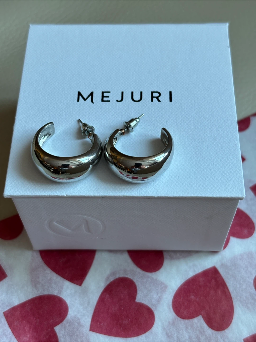Chunky Hoop Earrings - Silver with Mejuri box - photo 3