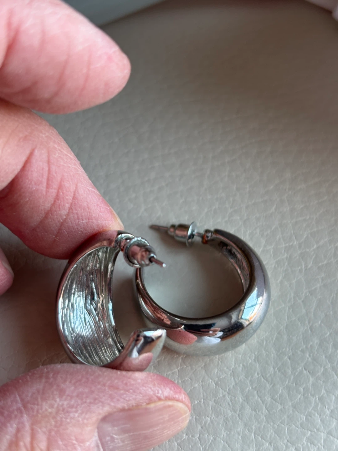 Chunky Hoop Earrings - Silver with Mejuri box - photo 2
