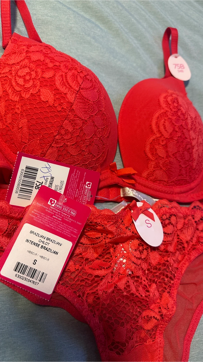 Penti Red Lace Bra & Brazilian Set — New with Tags (34B / S) - photo 4