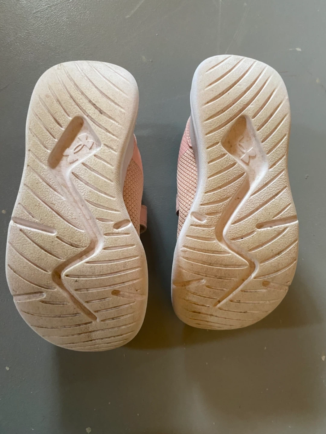 🏆Under Armour Kids Pink Shoes Size 12K - photo 2