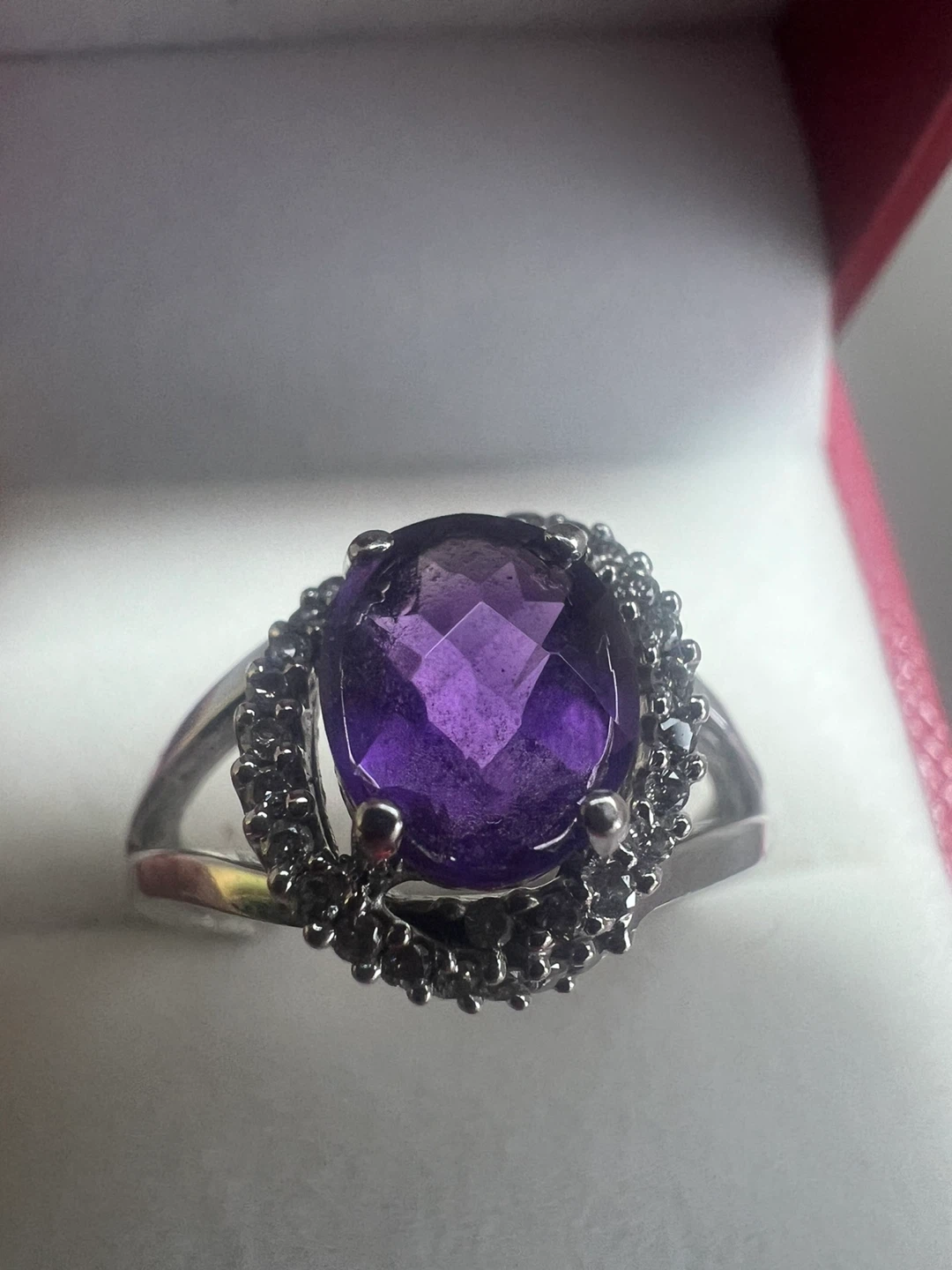 10 k Amethyst and Diamond Ring - photo 5