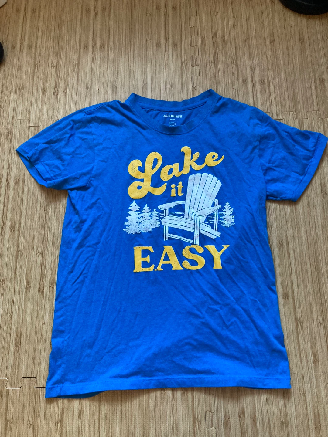 T shirt blue Lake it Easy