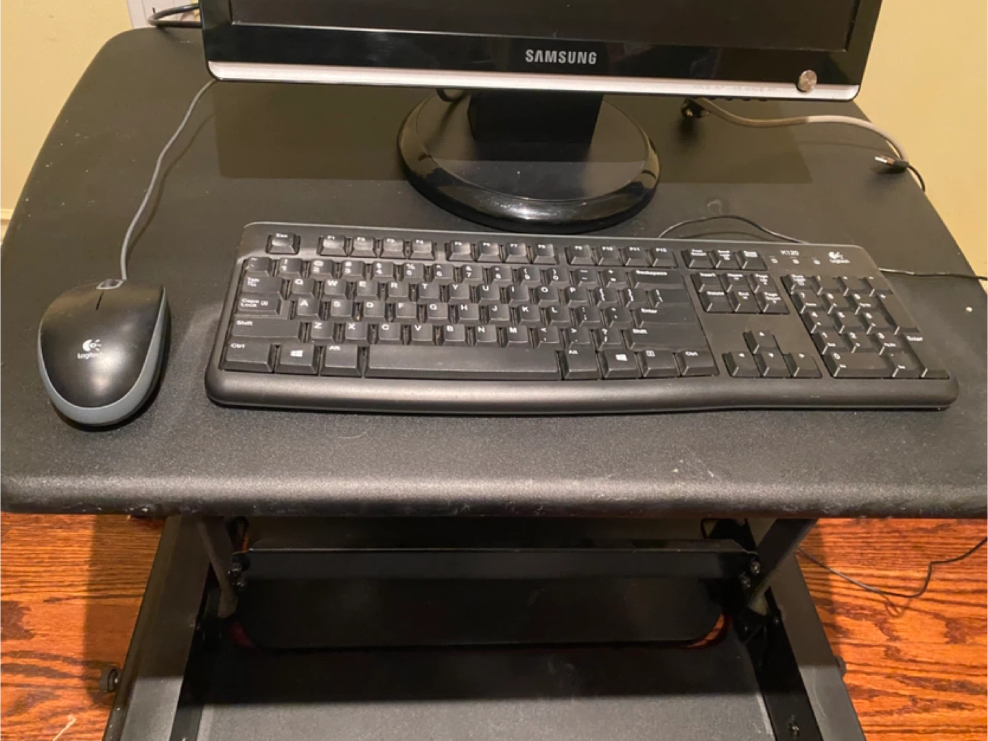 Lot: Varidesk Pro Plus 36 Sit-Stand Desk Converter - photo 4