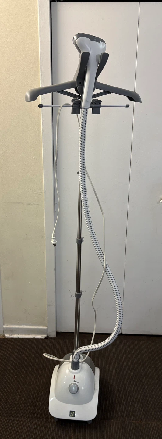 Portable Clothing Steamer - photo 4
