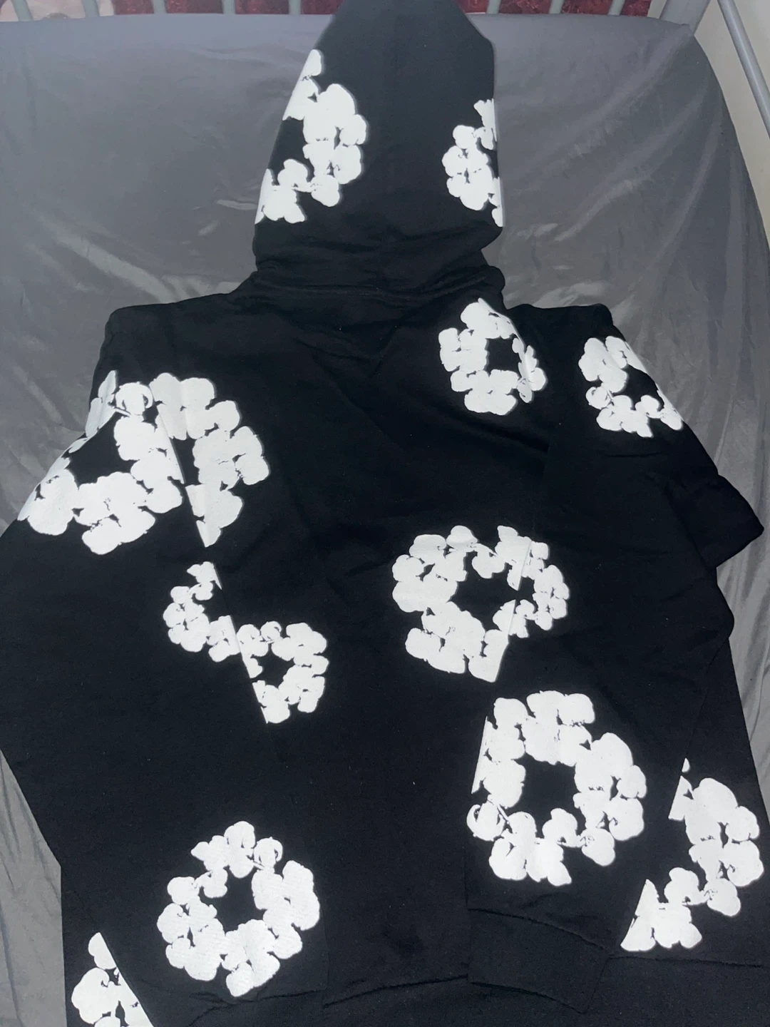 Denim Tears Hoodie - Black with White Floral Print - Size M - photo 5