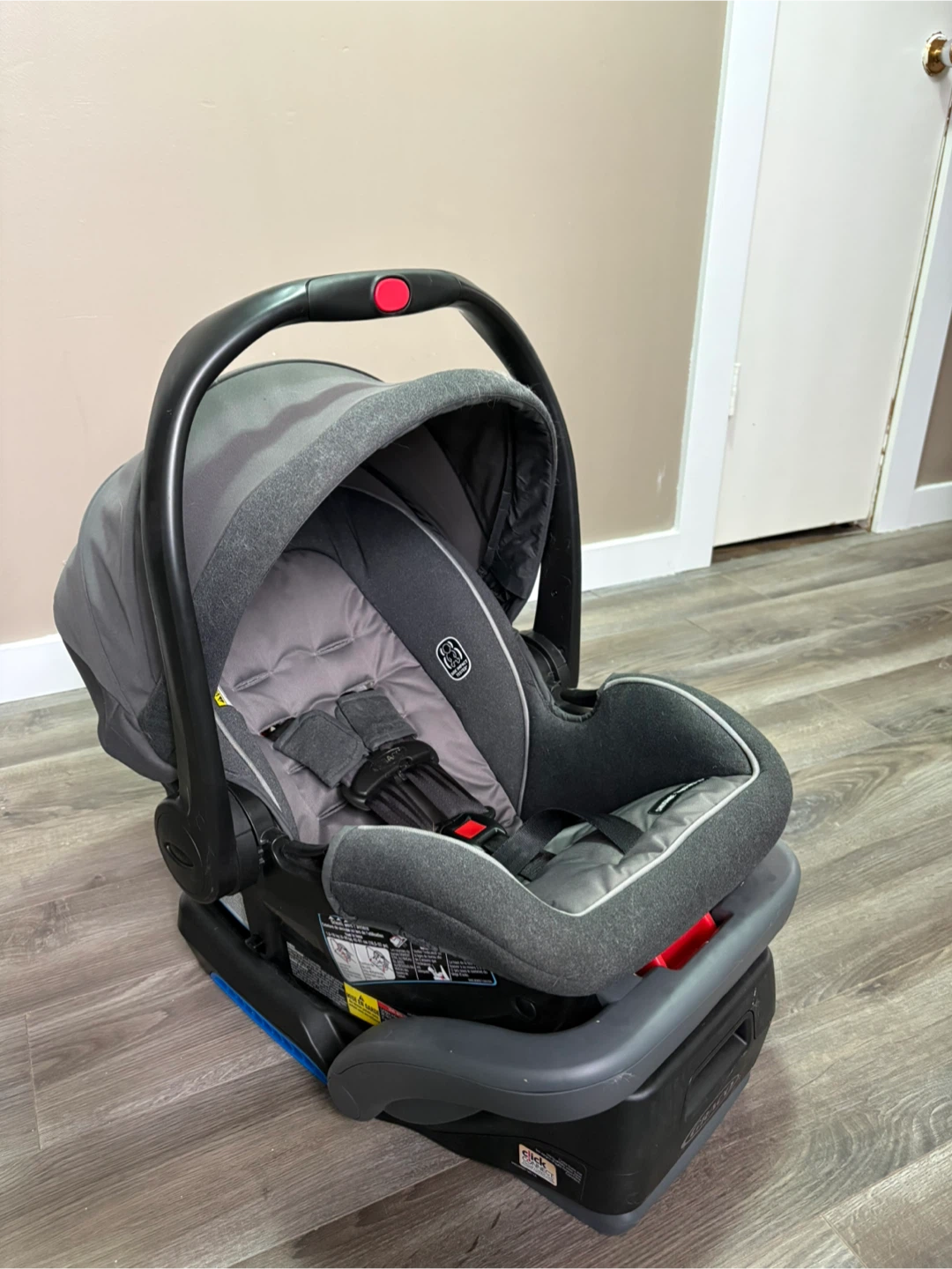Graco car seat and stroller combo - photo 3