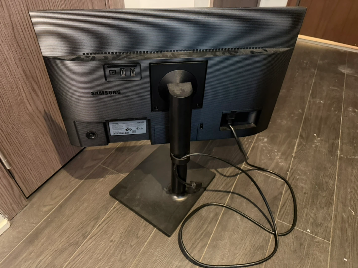 Samsung 24” Monitor – Excellent Condition - photo 2