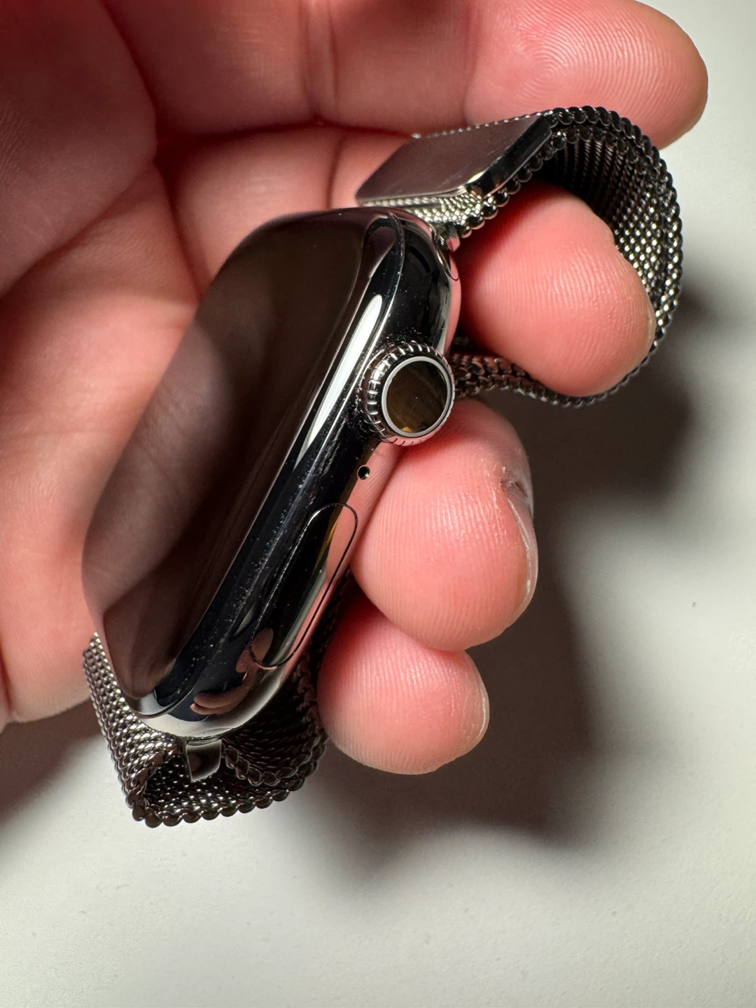 Apple Watch Series 11 TITANIUM - 100% Battery - Mint Condition - photo 2