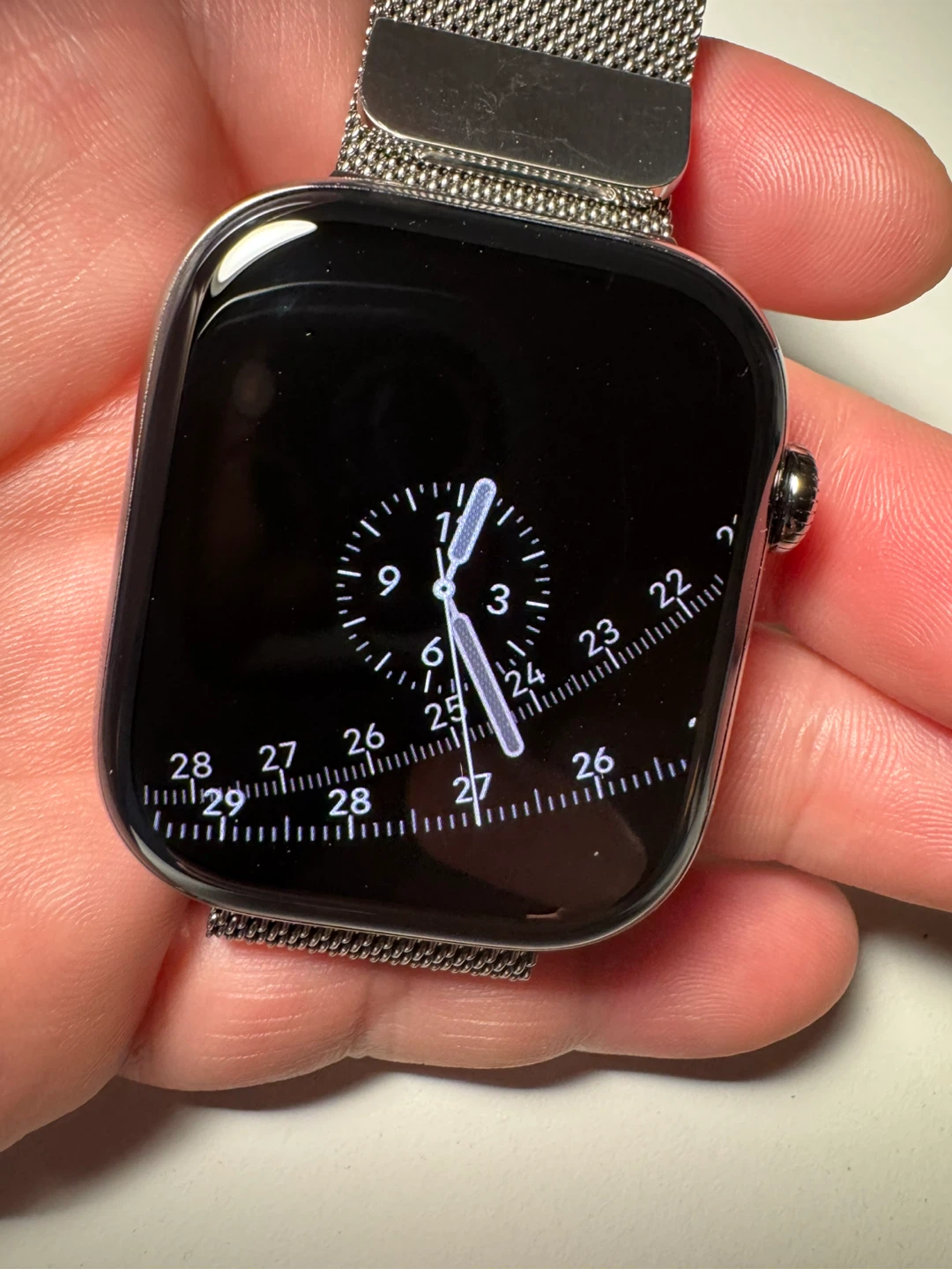 Apple Watch Series 11 TITANIUM - 100% Battery - Mint Condition - photo 5